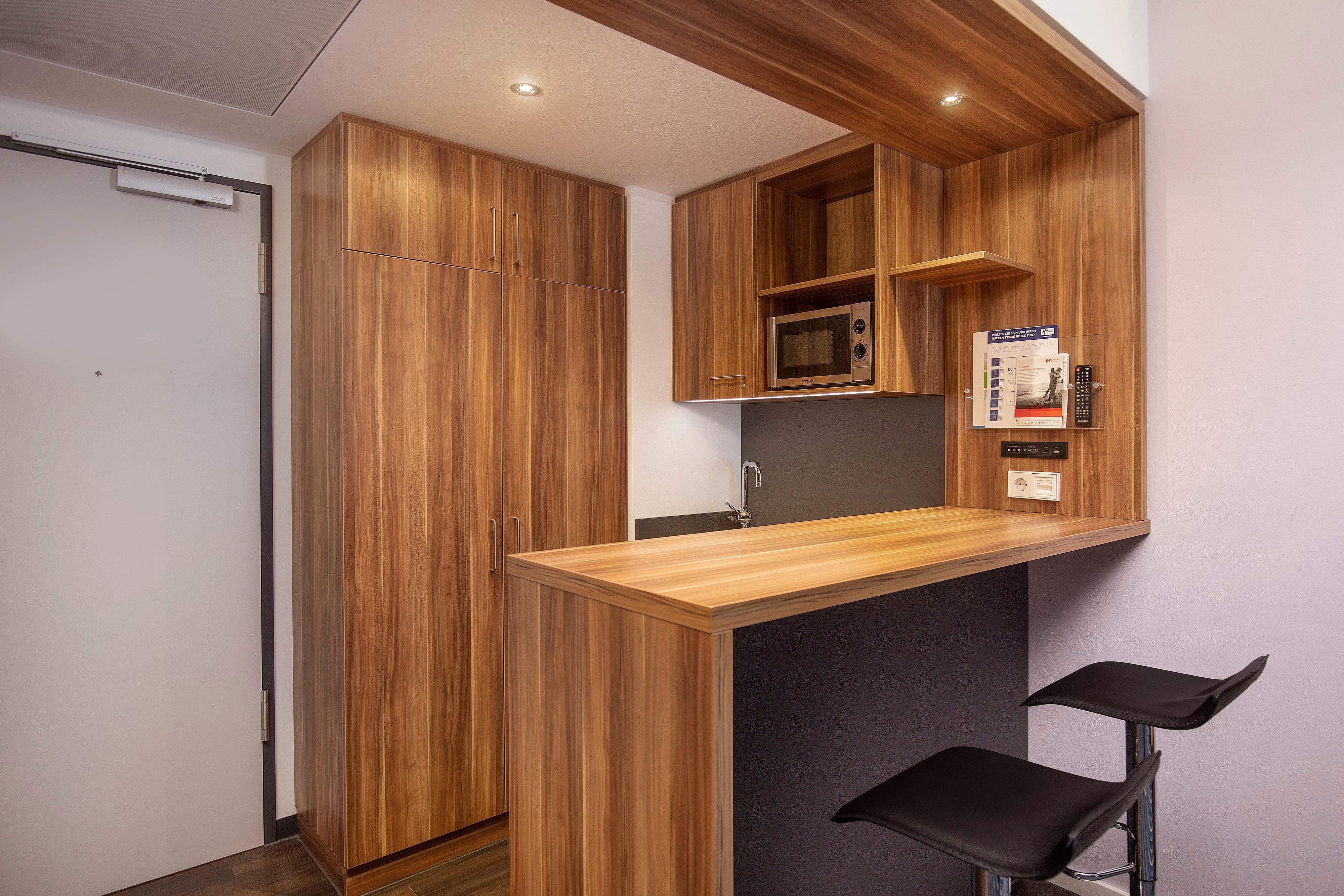 Holiday Inn Express Bremen Airport By Ihg Exterior photo