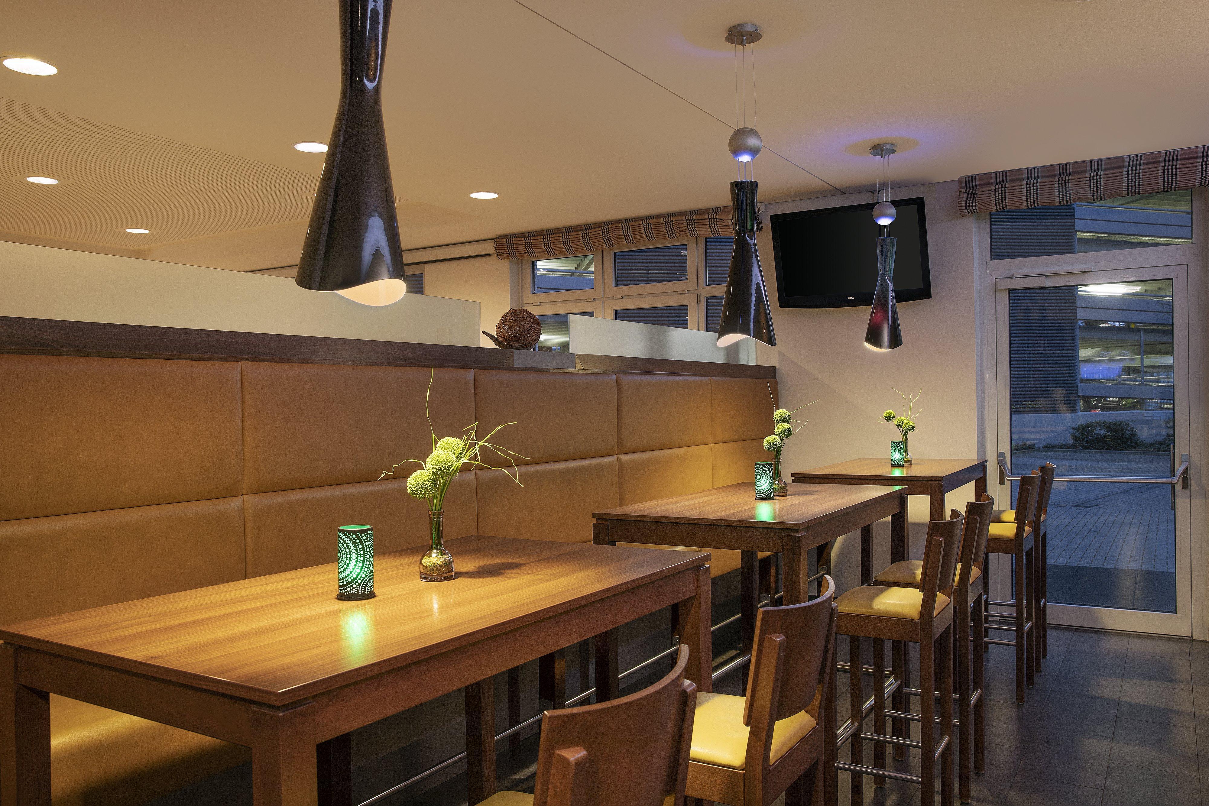 Holiday Inn Express Bremen Airport By Ihg Exterior photo