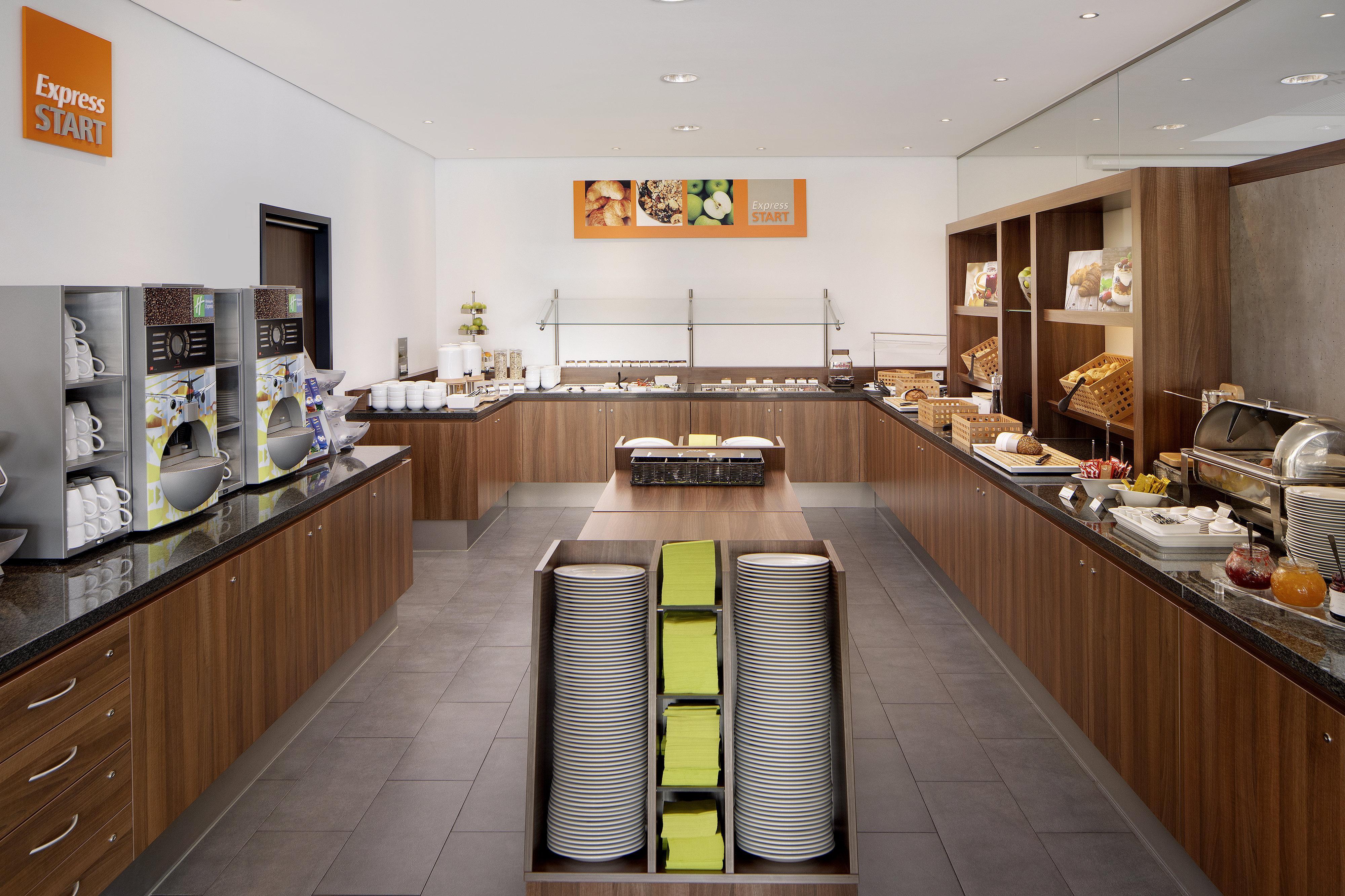 Holiday Inn Express Bremen Airport By Ihg Exterior photo