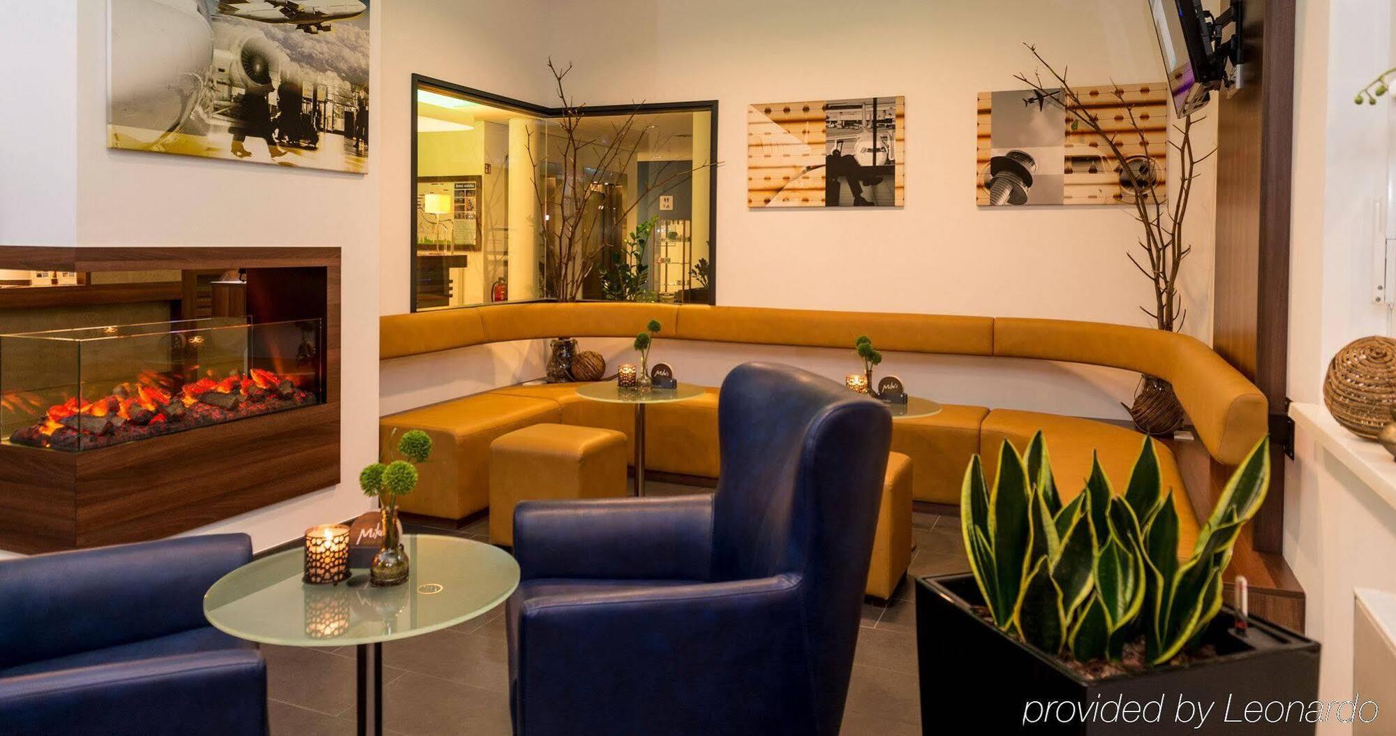 Holiday Inn Express Bremen Airport By Ihg Exterior photo